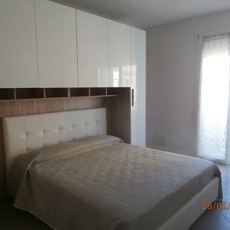 Nuovo Bilocale In Via Lagomaggio, 31 Rimini Bagian luar foto